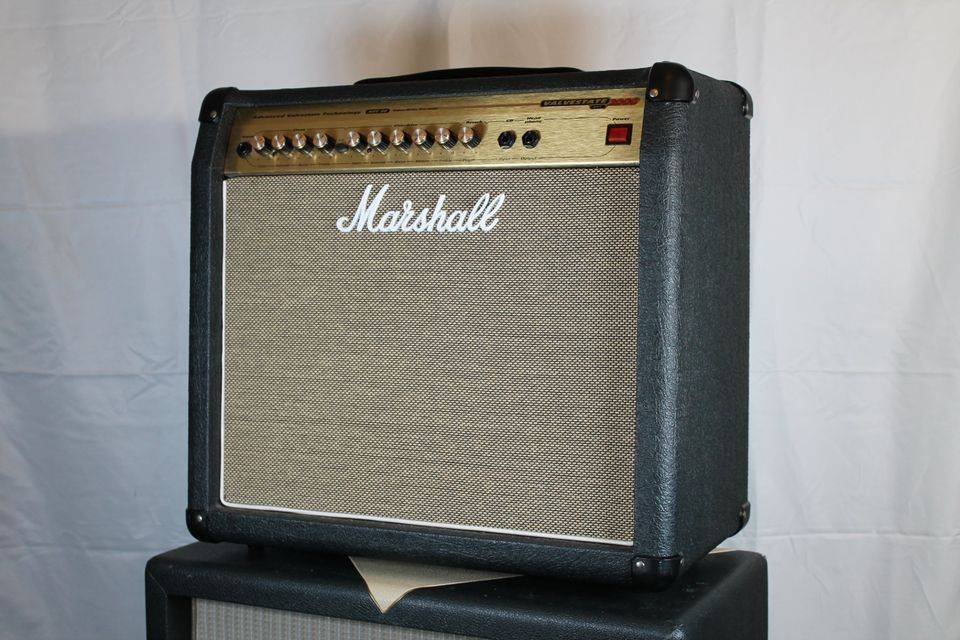 Marshall Valvestate 2000 AVT50 Guitar Combo Amp (x0671)