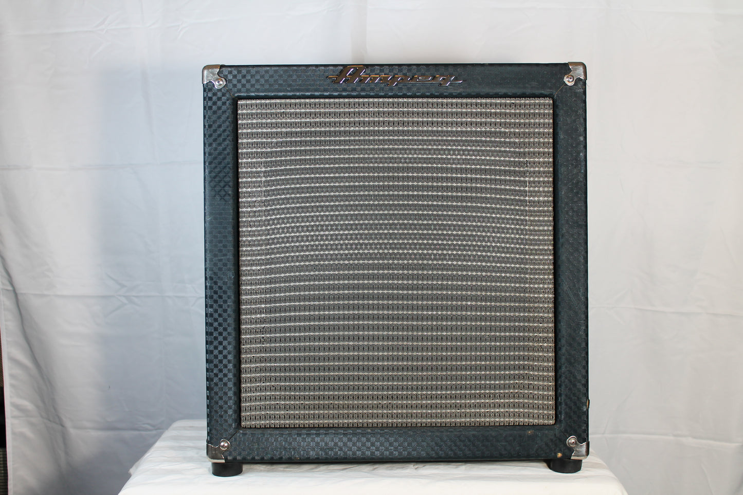 Ampeg Rocket Bass Model B-50R 50-Watt 1x12" Bass Combo Amp