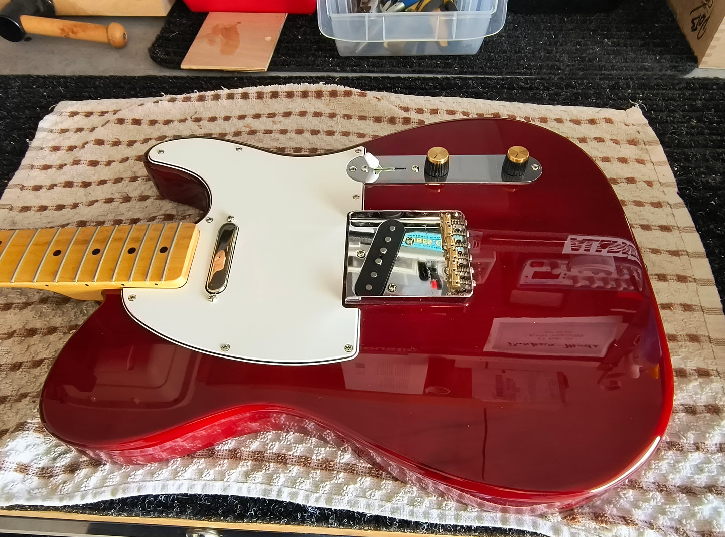 Fender Telecaster (P~M Callibration) - Cherry Red